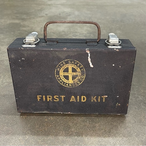 Unique Vintage Other - Vintage MSA First Aid Kit Full Metal Case Industrial Mine Safety Appliances